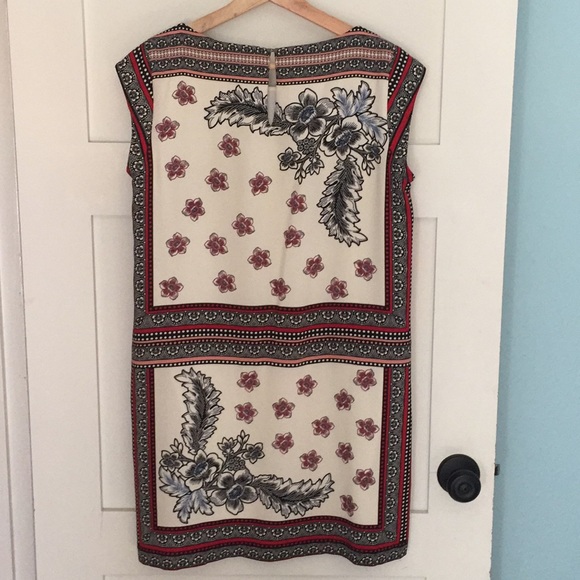 Floral Pattern Dress - Picture 2 of 4